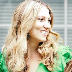 Meet your Posher, Elly